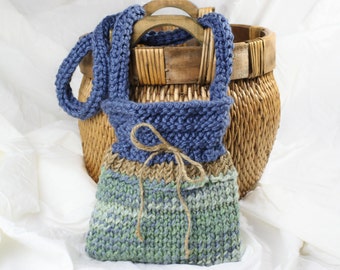Loom Knit Handbag Pattern. Quick and Easy Loom Knitting Pattern For A Super Cute Weekend Bag, Tote, Purse, Perfect For Casual Occasions!