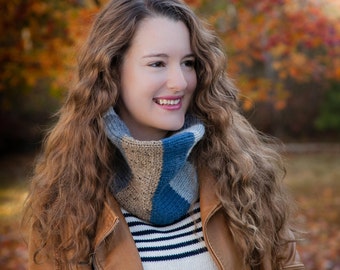Loom Knit Cowl PATTERN, Scarf, Neckwarmer, Unisex, Double Thick, Chunky, Cowl PDF Loom Knitting PATTERN Download. Teen, Women, Men, Adult.