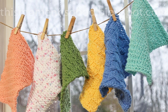 Loom Knit Wash Cloth Patterns.  (7) unique patterns included.  Learn (7) Loom Knitting Stitches while Looming these cloths!  PATTERN ONLY!