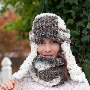 Loom Knit Faux Fur Trapper Hat and Cowl PDF PATTERN. Ultra-soft, luxury Neckwarmer and Hat Set. 2 Pattern Digital Download.