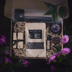 Prophecy & Protection Ritual Box | Witchy Bath Set | Prophecy Divination Spell Kit | Gothic Spiritual Gift