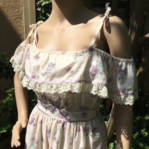 70s Ruffled Peasant Vintage Dress Floral Cottagecore 60s Ivory Pink Purple Lace Off The Shoulder Boho Maxi Party Prom Bridesmaid 2 4 XS S