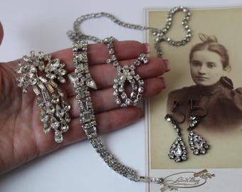 Vintage 50s Mid Century Jewelry Set 4 Pieces Old Hollywood Glamour Rhinestones Bling Necklace, Bracelet, Fabulous Pin, Earrings Estate Set