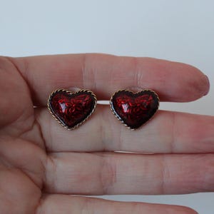 Orecchini a cerchio a forma di cuore torchon collezione Hula Hoop in