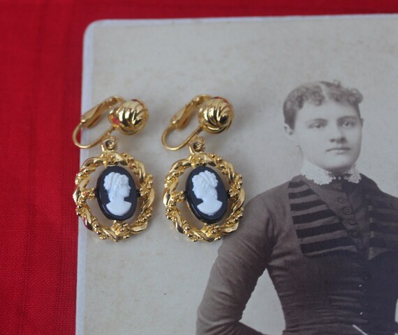 Vintage Molded Cameo Earrings, Molded Cameo Earrin