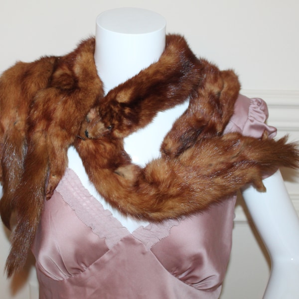 Vintage Mid Century 1950s 5 Pelt Mink Stole Mink Wrap, 5 Minks Brown Silky, Cute Little Faces, Many Ways to Wear This, Hollywood Glam