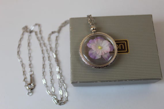 Parure Vintage Avon Precious Pretenders – Pendentif Et Boucles D'oreilles – Doré – Neuf En Boîte