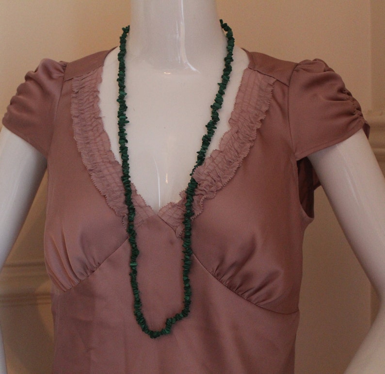 Vintage 1970s BOHO Green Malachite Natural Rough Beads Long Necklace Extra Long 34 Long Strand Malachite Beads image 4