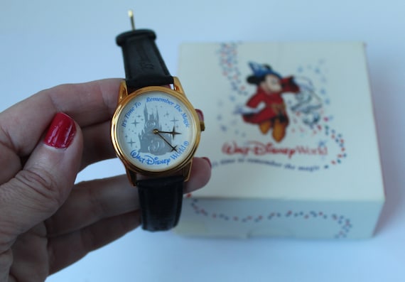 Vintage Walt Disney World 25 Year Unisex Wrist Watch With  display picture 1