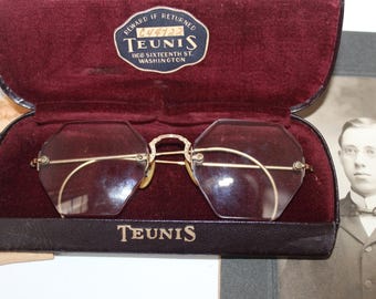 Vintage B&L 1/10 12K Gold-filled Octagon Half Rim Eyeglasses  display picture 2