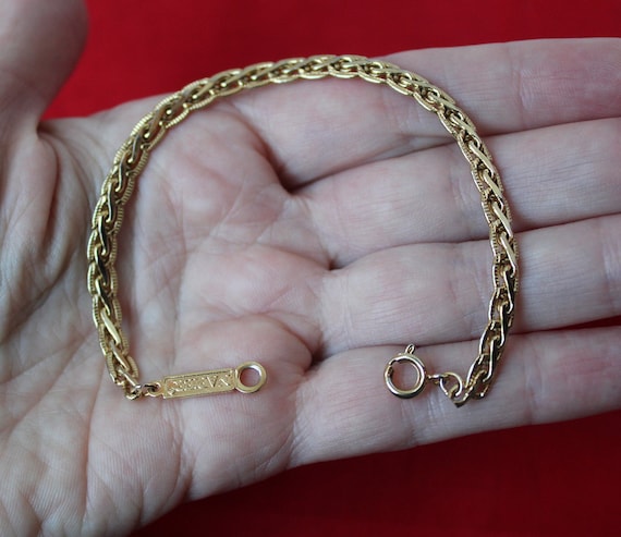 Vintage Signed NAPIER Gold Tone Bracelet, Clasp S… - image 3