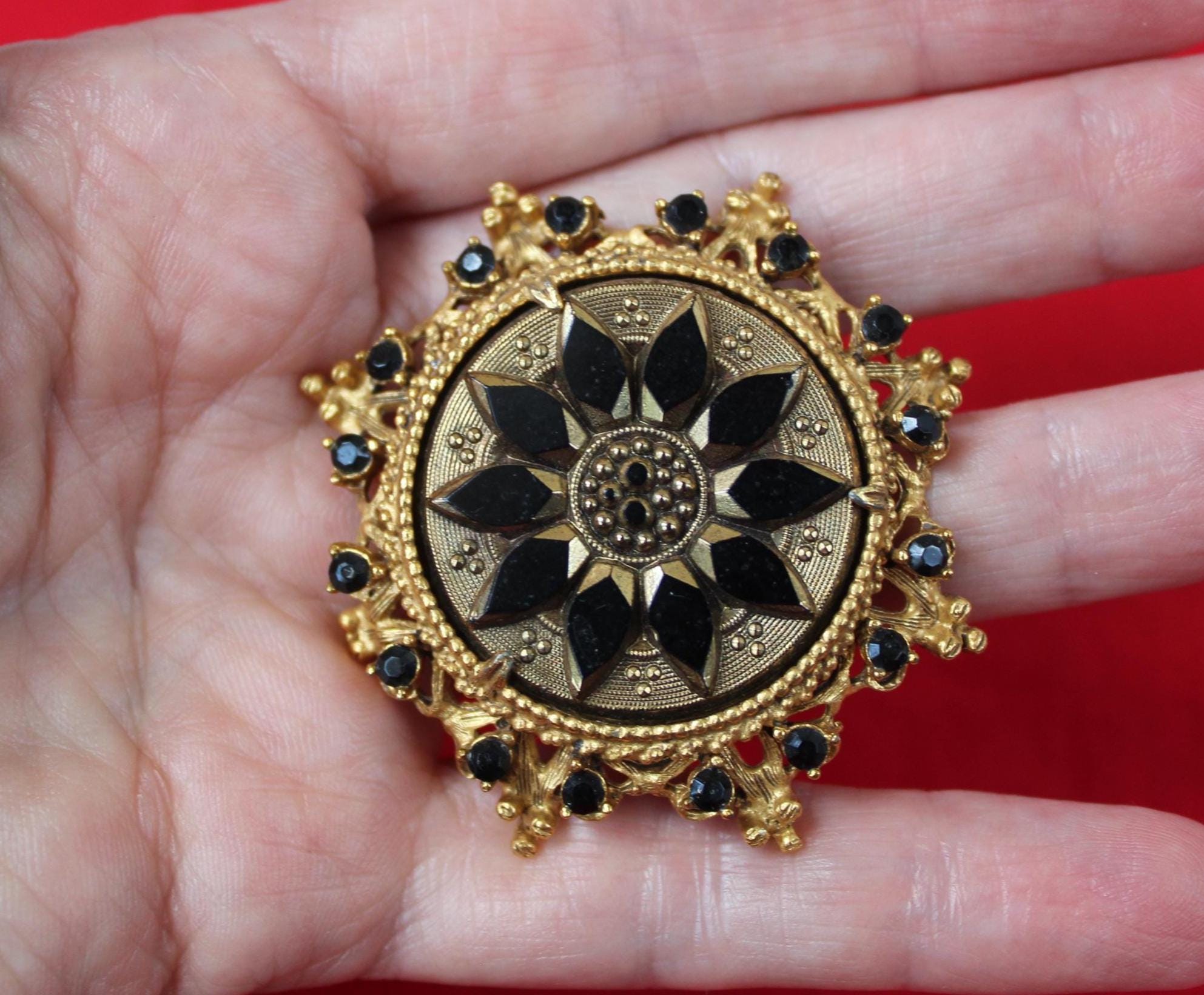 Florenza Brooch - Etsy