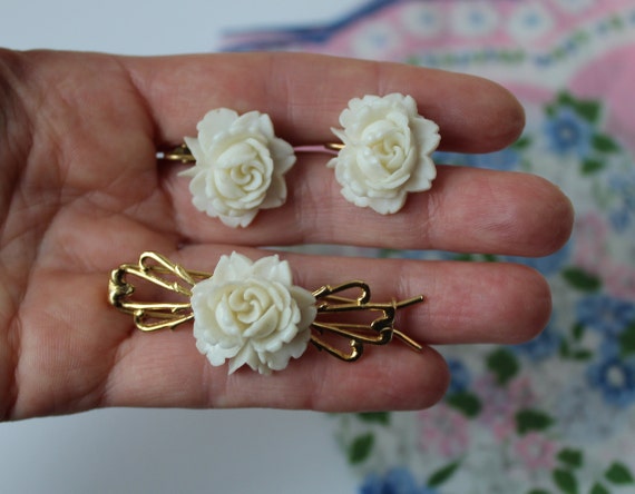 Vintage 1950s Jewelry Set Carved White Celluloid … - image 1