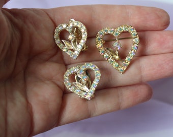 Vintage Mid Century 1950s Jewelry Set Heart with Pin Earrings Jewelry Set with Pastel Aurora Borealis Iridescent Stones, Clip On Earrings