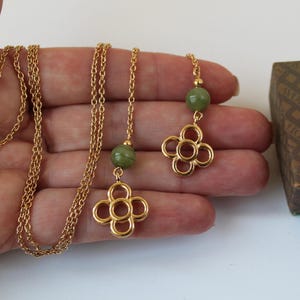Scarce Vintage 1979 Avon Long Lariat Necklace Asian Style Green Jade Bead Accents Green Jade Florette Necklace with Avon Box