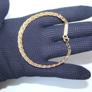 Vintage Signed NAPIER Gold Tone Bracelet, Clasp Signed Napier, 7.5 Wearable Length, Excellent Condition 1980s Napier Jewelry image 2