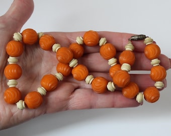Vintage Art Deco Deeply Carved Butterscotch Bakelite Beaded Necklace, Gorgeous Butterscotch & Cream 1940s Necklace Stunning Tested Bakelite