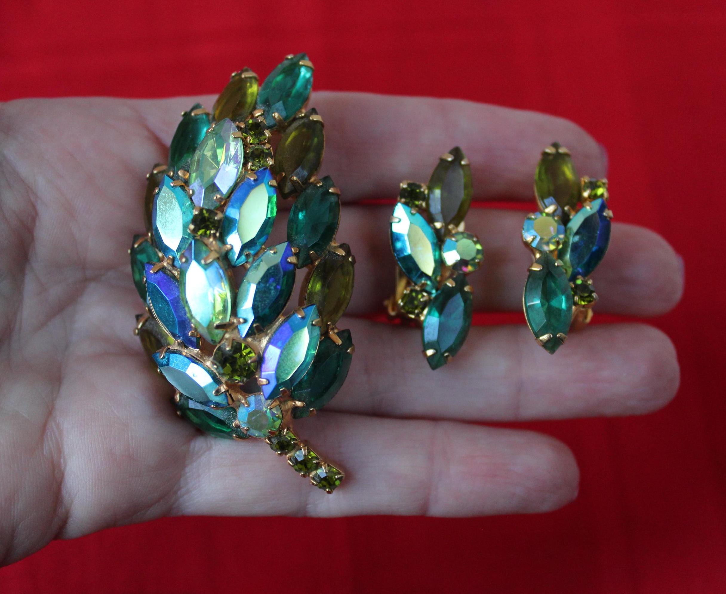 Vintage JULIANA D&E AB Aurora Borealis Rhinestone Brooch