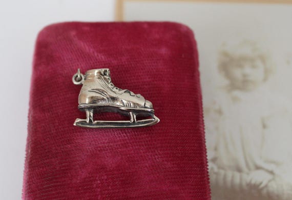 Vintage Older Solid Sterling Silver Detailed Ice … - image 1