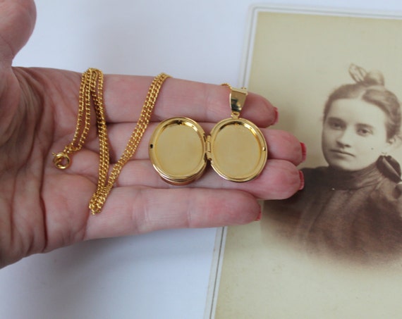 Vintage Unique Mid Century Cameo Locket Necklace,… - image 7