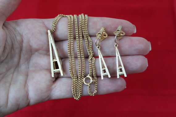 Vintage Avon 1975 Jewelry Set Purple Amethyst Glass Baguette