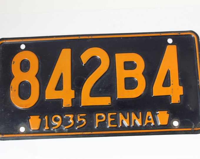 Vintage 1935 Pennsylvania License Plate, Original 1935 Auto Tags Old