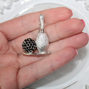 Vintage Sparkling Dark Blue Rhinestone Faux Sapphire Bowling Pin by Dodd&#39;s, Brushed Silver Tone Bowling Pin Brooch, Excellent!