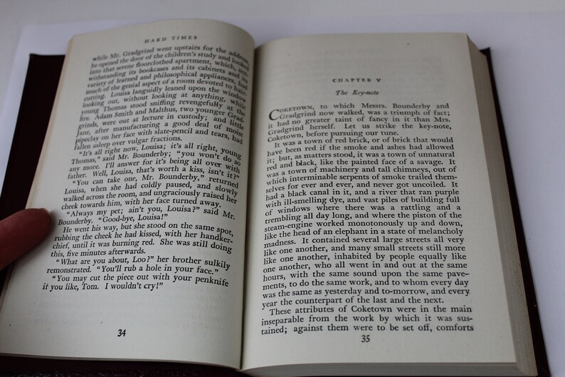 Antique 1910 Leather Dickens Classic Book, Hard Times' By Charles Dickens Beautiful Collectible Antique Dickens Book, Gilded Title On Spine image 4