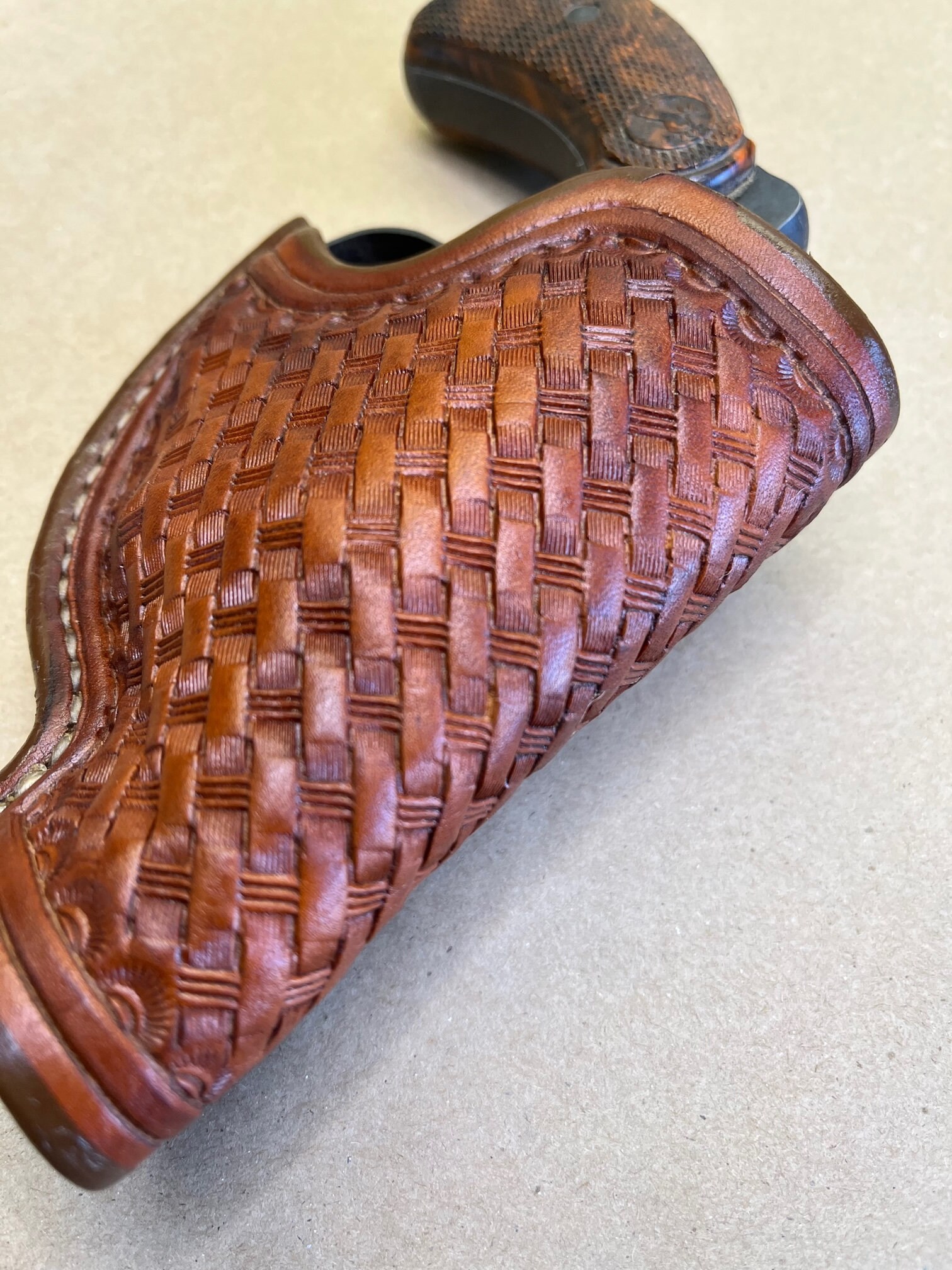 The classic Holster for a Colt Detective Special - Etsy
