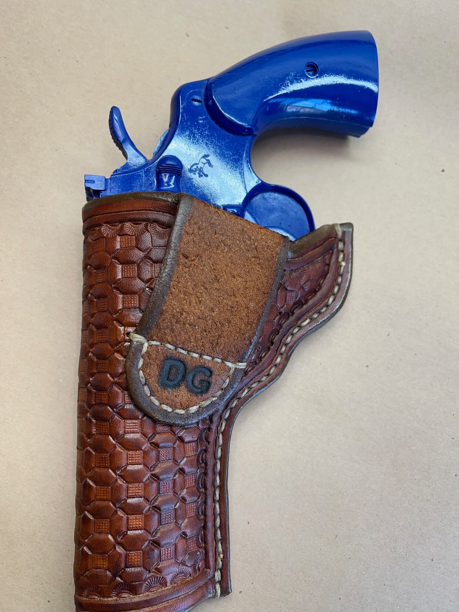 The classic Holster for a Colt Python 4.25 - Etsy