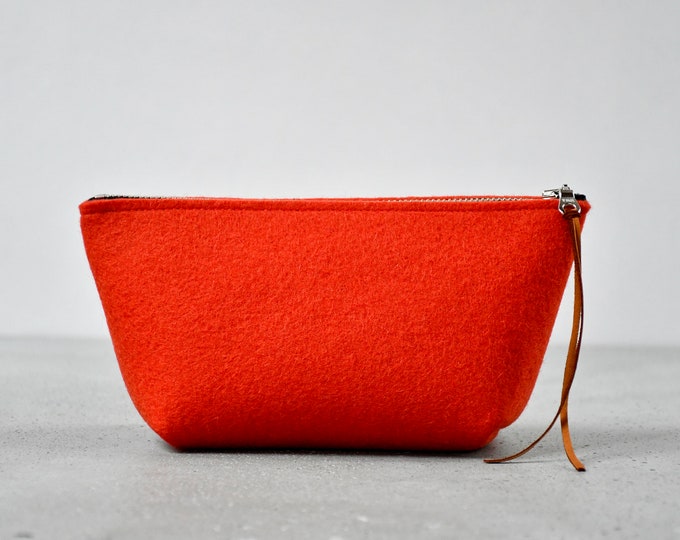 Uniquely Modern Wool Felt Bags by HeidiTaschen on Etsy