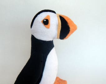 Puffin Sewing Pattern-toy-softie-bird-6-9 inches tall-made with fleece or wool felt