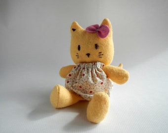 Cat/Kitten Sewing Pattern-Instant download-PDF-5-6 inches tall, small size, felt sewing pattern, toy, decoration