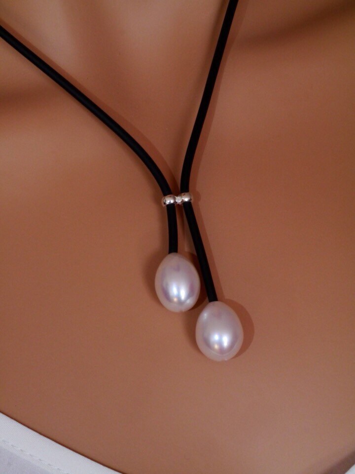 Freshwater Pearl Necklace on Neoprene and 925 Sterling Silver Etsy 日本