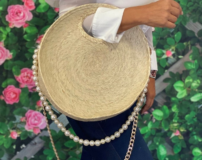 Round Straw Bag, Crossbody Purse, Mexican Palm Bag, Handmade Mexican Purse, Bag with Pearl handle, Pearl Strap Straw Bag Mexican Straw Purse