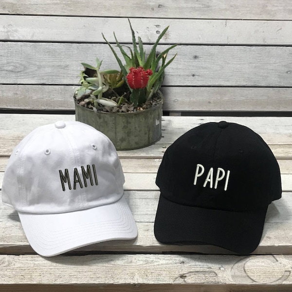 PAPI & MAMI Embroidered Dad Hat Set | Expecting Parents Gift