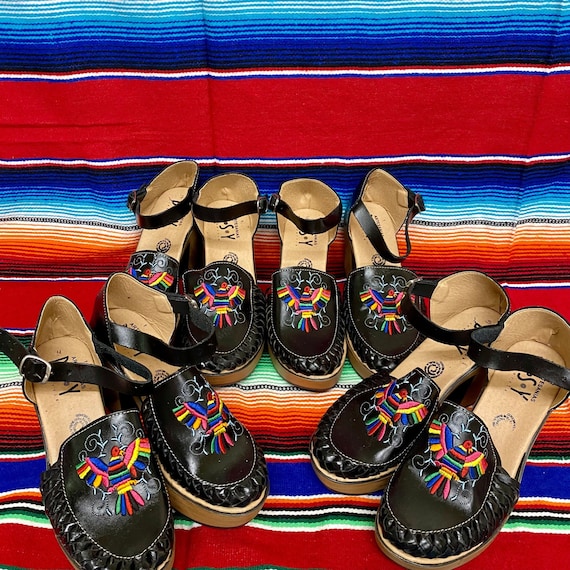 Huaraches black hotsell friday deals