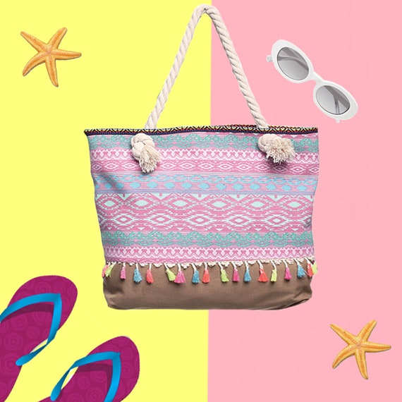 trending beach bags