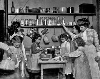 Instant Download Vintage Image Girls School Cooking Class Kids in Kitchen - 8 in. x 10 in.