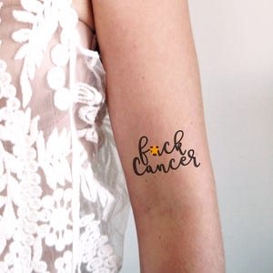 Tatuaje temporal F*ck Cancer / tatuaje de palabra / tatuaje temporal pequeño / tatuaje de cita / regalo de sobreviviente de cáncer / regalo de cáncer / apoyo contra el cáncer