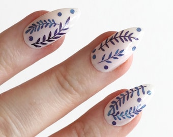 Blue leaves nail tattoos / Delft blue leaf nail decals / nail art / botanical nails / leaf nail decals / Delft blue nail decals / N56