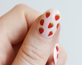 Calcomanías de uñas de hoja de agua de fresa / calcomanías de uñas de fresa / arte de uñas / uñas de fresas / calcomanías de uñas de frutas / cuidado personal / N43