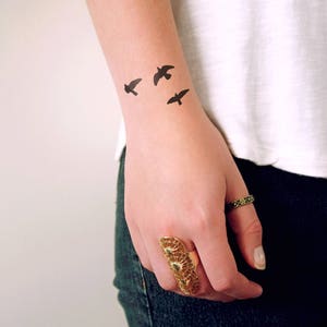 Birds temporary tattoo | small flying birds temporary tattoo | Gift | Beauty | Self Care