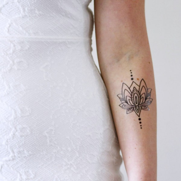 Tatouage temporaire lotus | tatouage temporaire bohème | tatouage temporaire bohème | tatouage de lotus | faux tatouage de lotus | idée cadeau bohème | lotus
