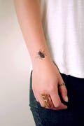 Bumbelbee temporary tattoo | small bumbelbee tattoo | Gift | Beauty | Self Care product logo