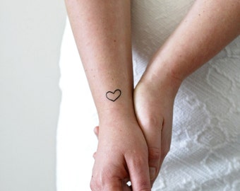 4 petits coeurs tatouages temporaires | petits tatouages temporaires | aime les tatouages temporaires | Cadeau Saint-Valentin | cadeau amoureux | Saint-Valentin