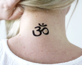 Tatuaggio Om / tatuaggio simbolo Aum / tatuaggio temporaneo Om / tatuaggio meditazione / tatuaggio temporaneo yoga / idea regalo boho / regalo