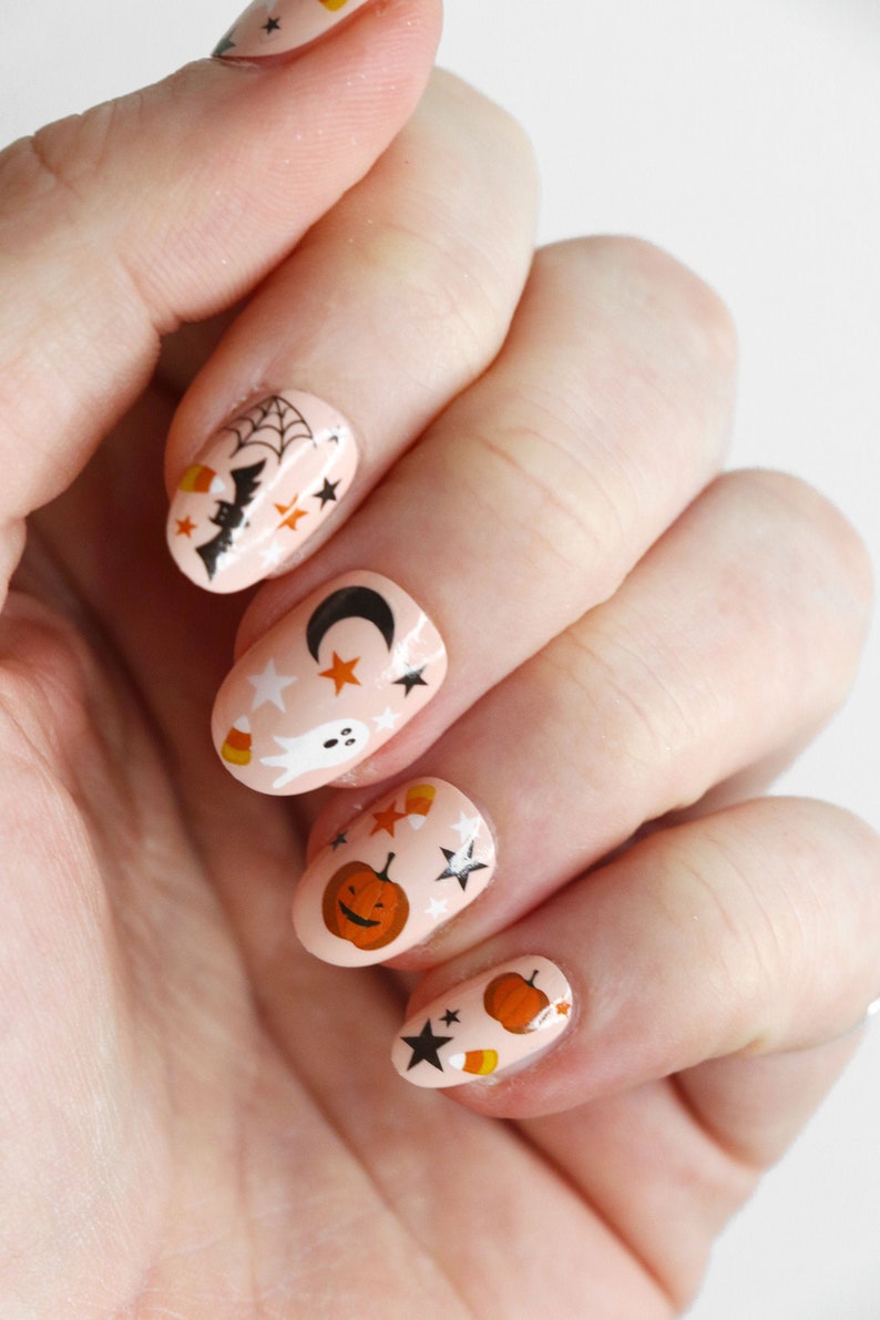 Cute Halloween nail tattoos / pumpkin nail art / Halloween nails / bat nail decals / ghost waterslide nail decals / Halloween makeup /  N89 