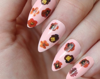 Red flowers waterslide nail decals | flower nail decals | nail art | dried flower nail decals | flower nails | Gift