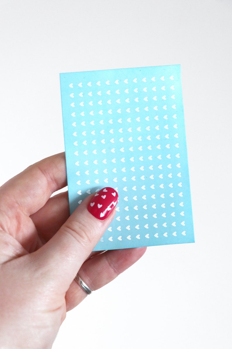 Weiße Herzen Wasserschiebefolie Nagel Aufkleber | Niedliche Nagelsticker | Einfach anzuwendende Nagelabziehbilder zum Valentinstag | Geschenk | Schönheit | Selbstfürsorge Bild 3